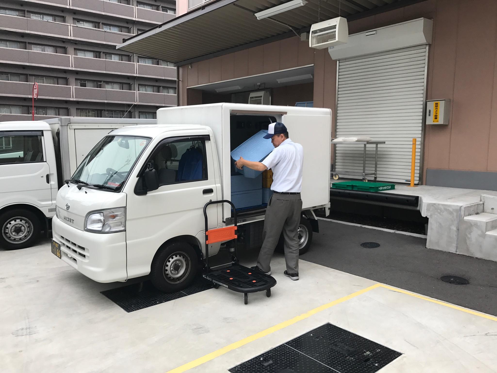 軽トラック配送ドライバー