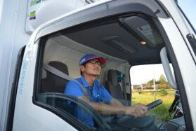 ４ｔトラックドライバー(運転手)