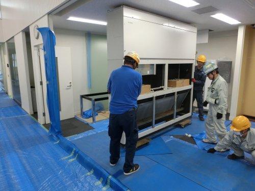機械設備の組立設置スタッフ