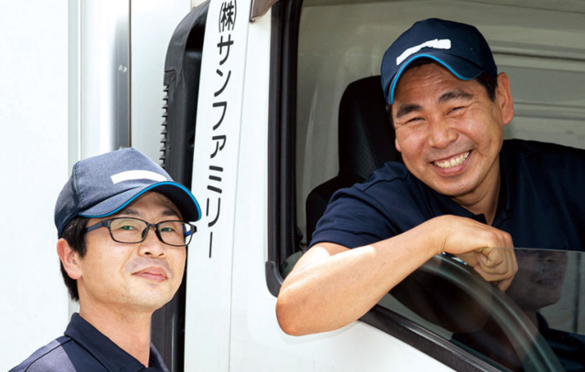 コンビニ配送ドライバー