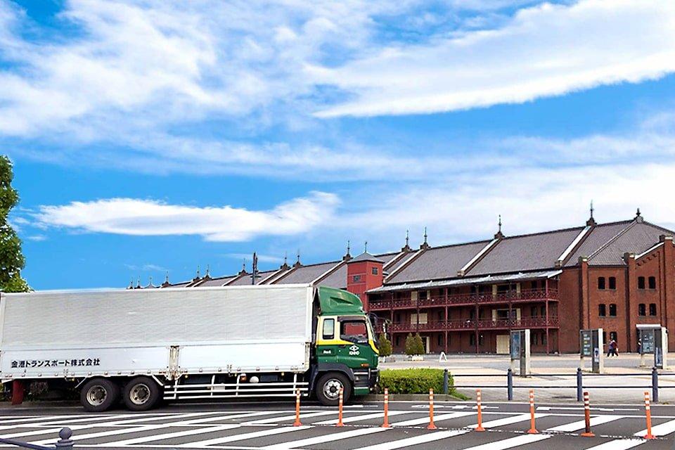 大型トラックドライバー