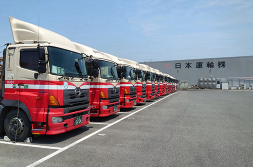 トレーラードライバー | 日本運輸株式会社(群馬県邑楽郡邑楽町)の求人
