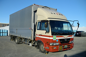 中型ウィング車を使って、配送していただきます！