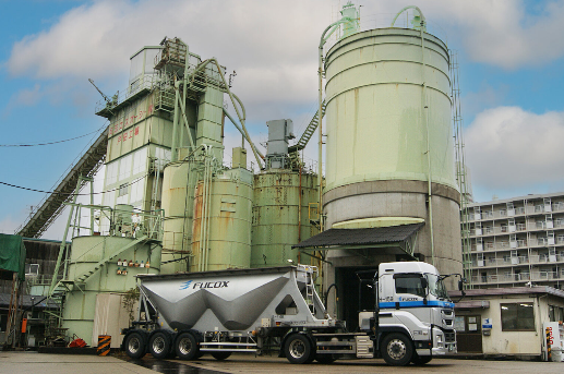 セメントのサイロになります