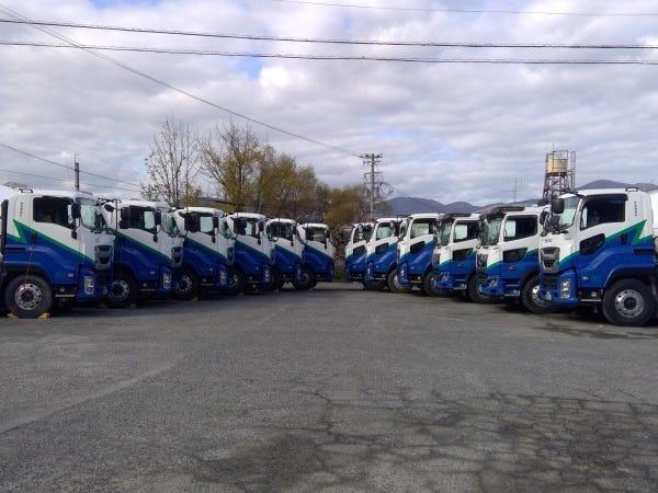 ミキサー車ドライバー