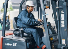 フォークリフト作業員