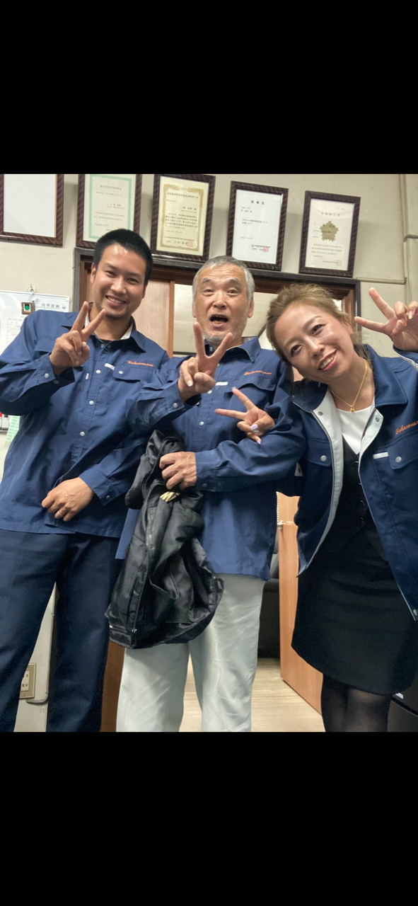 大型ドライバー（バラセメント）12ｔ車、15ｔ車粉粒体運搬車